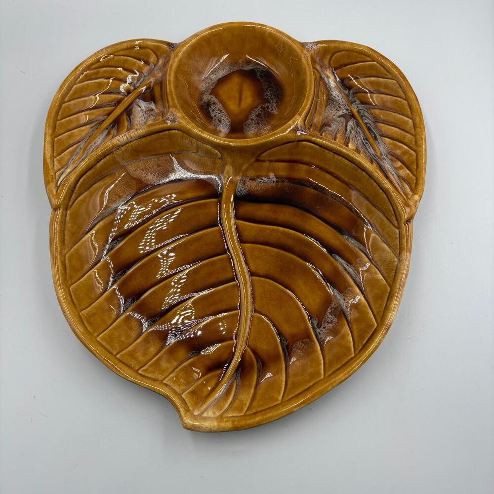 Vintage Wade of California Ceramic Leaf Chip & Dip Serving Platter Divided Brown